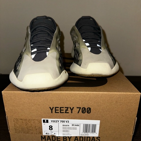 Like New Adidas Yeezy 700 V3
Men’s:8
Color: white/gray/white - Picture 2 of 2